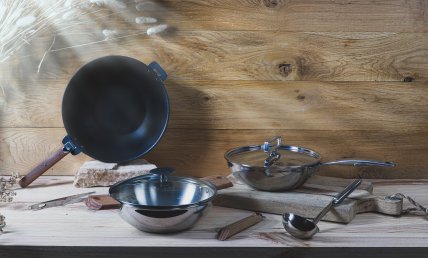 Quelle est la différence entre un wok et une sauteuse ?