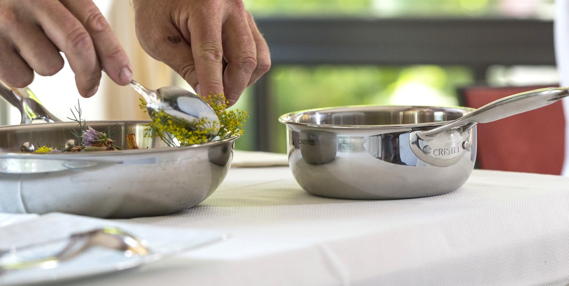 Cuisiner comme un chef avec du matériel professionnel