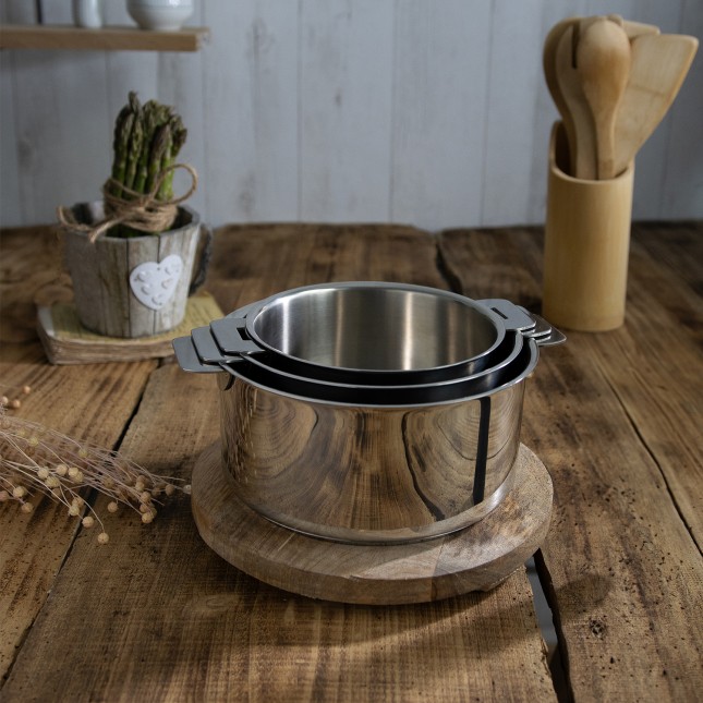Set of 3 stainless steel saucepans + 1 removable Zenith handle 3