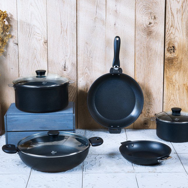 Sauteuse antiadhésive en aluminium amovible 4