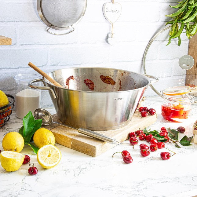 Large-capacity pot 4