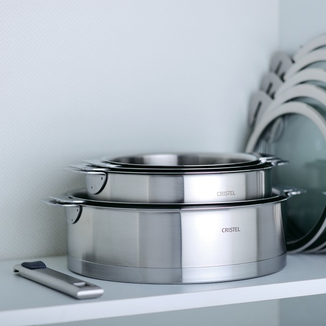 Sauteuse en inox brossé amovible 5