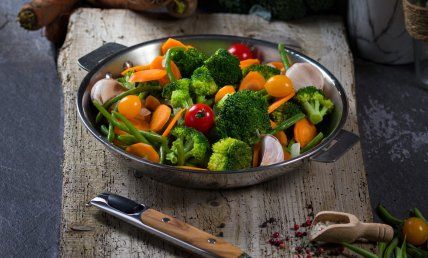 Poêlée de carottes brocolis et haricots verts